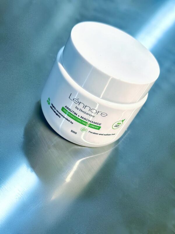 Arbutin + Niacinamide Skin perfecting facial cream