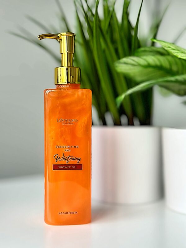 Exfoliating and whitening shower gel
